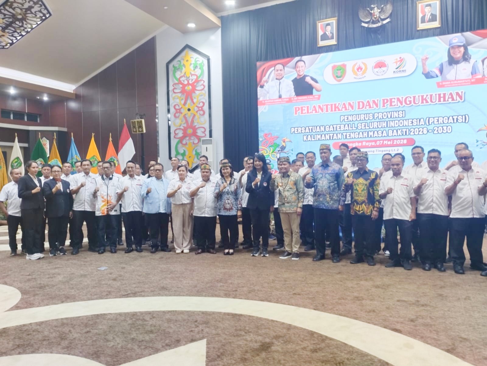 Diana Kusumastuti Lantik Juni Gultom sebagai Ketum Pengprov Pergatsi Kalteng
